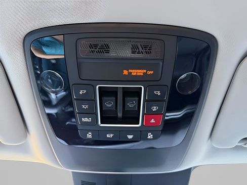 Used 2026 Kia Carnival SX Prestige image 21