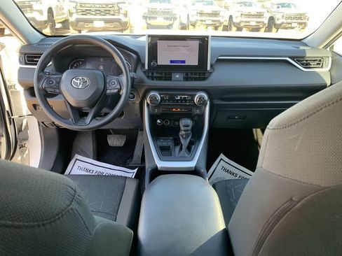 Used 2024 Toyota RAV4 XLE FWD image 18