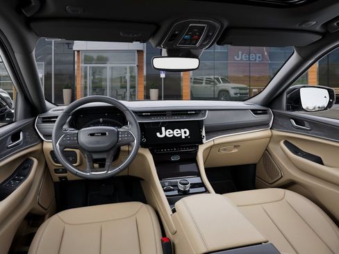 New 2026 Jeep Grand Cherokee Limited w/ Trailer Tow Package AWD/4WD image 15