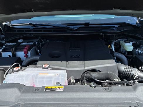 New 2026 Toyota Tundra Platinum image 31