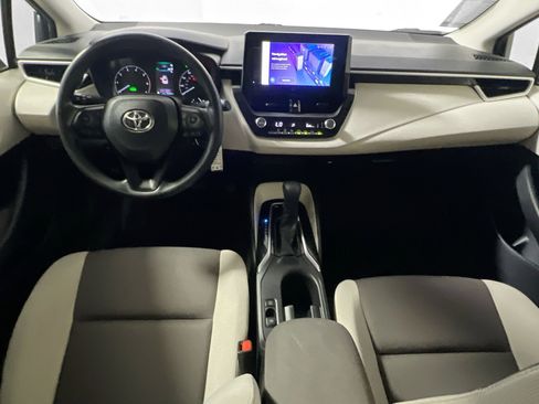 Used 2023 Toyota Corolla LE image 29