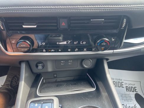 Used 2026 Nissan Rogue SL FWD image 20