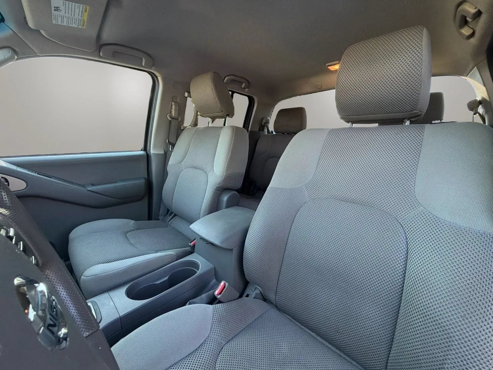 Used 2011 Nissan Frontier SV AWD/4WD image 11