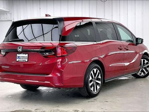 Certified 2026 Honda Odyssey EX-L image 12
