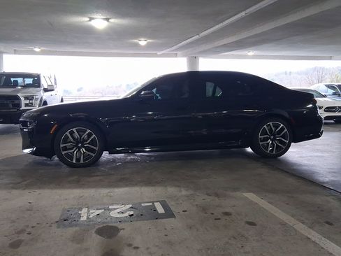 Certified 2024 BMW 760i xDrive 760i xDrive w/ Premium Package 2 image 2