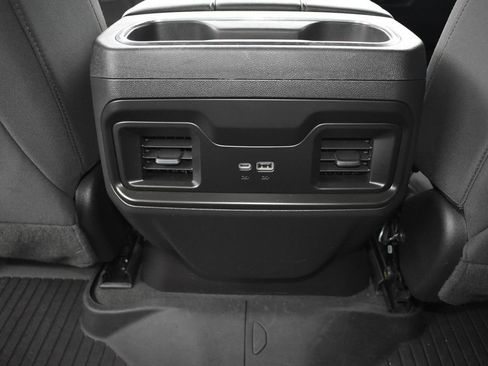 Used 2022 Chevrolet Silverado 1500 LT Trail Boss image 23