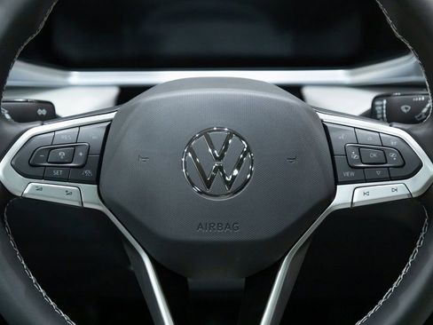 New 2026 Volkswagen Taos SE AWD/4WD image 16