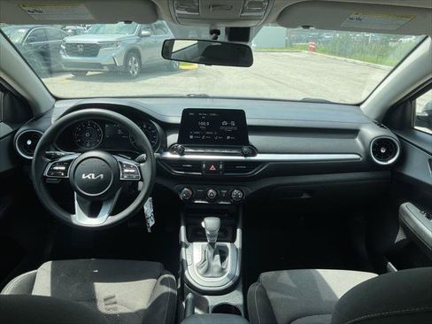 Used 2024 Kia Forte LXS FWD image 27