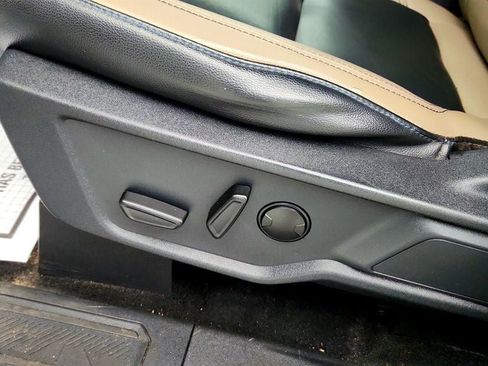 Used 2023 Ford Bronco Wildtrak AWD/4WD image 10
