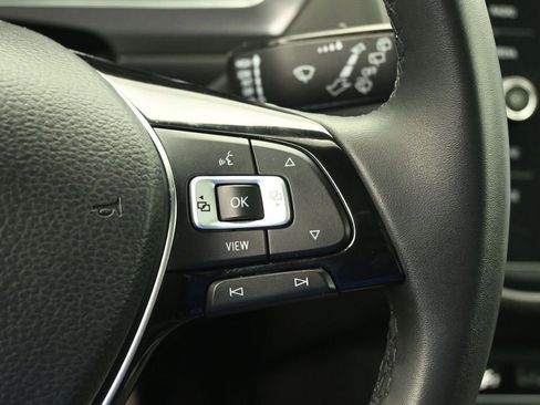 Used 2020 Volkswagen Tiguan SEL w/ 3rd Row Seat Package image 14