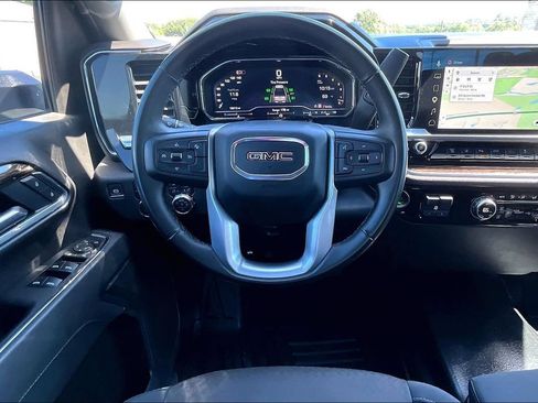 Used 2025 GMC Sierra 2500 SLE AWD/4WD image 11