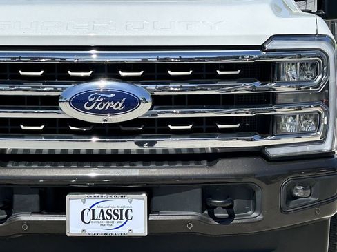 Used 2024 Ford F250 King Ranch image 8