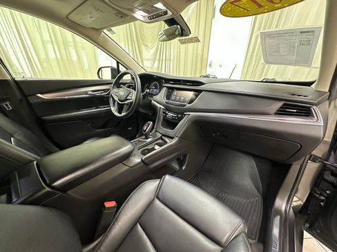 Used 2017 Cadillac XT5 Luxury AWD/4WD image 17