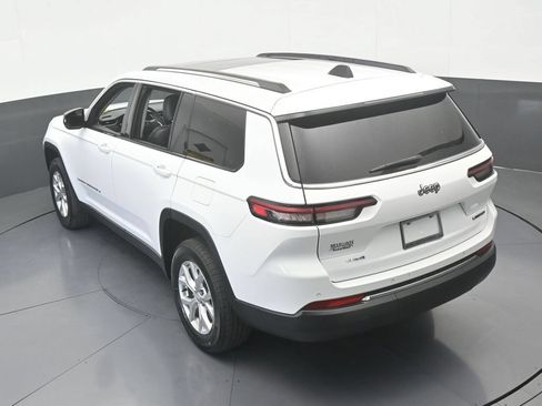 Used 2023 Jeep Grand Cherokee L Limited AWD/4WD image 54