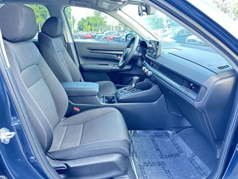 Used 2024 Honda CR-V LX image 33