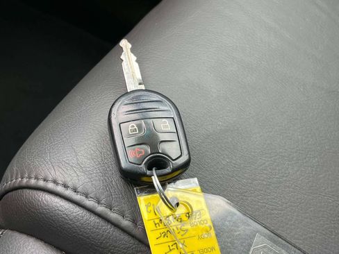 Used 2014 Ford Explorer XLT w/ Equipment Group 202A FWD image 36
