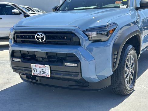 Certified 2026 Toyota 4Runner SR5 AWD/4WD image 7