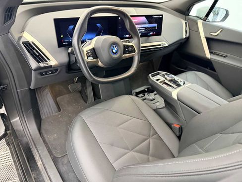 Used 2023 BMW iX xDrive50 w/ Sport Package image 2