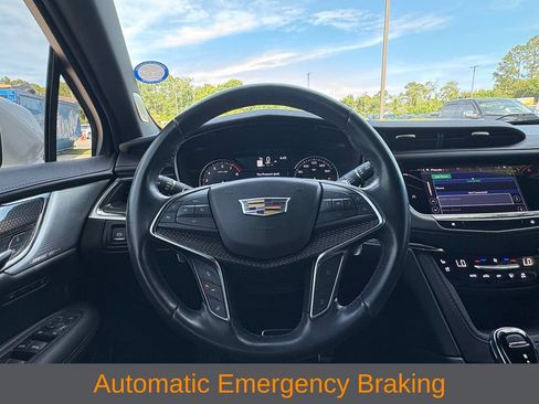 Used 2023 Cadillac XT5 Sportv AWD/4WD image 12