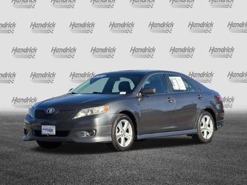 Used 2010 Toyota Camry SE image 9