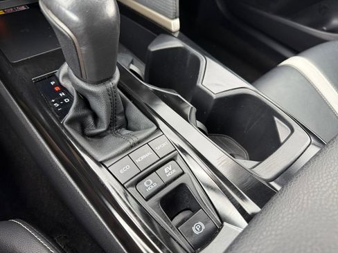 Certified 2025 Toyota Camry SE w/ Convenience Package AWD/4WD image 38