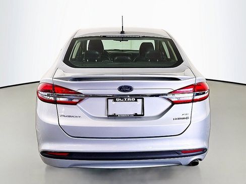 Used 2018 Ford Fusion SE w/ Equipment Group 601A FWD image 6