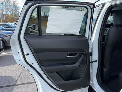 New 2025 MAZDA CX-50 AWD 2.5 Hybrid w/ Weather Package image 24