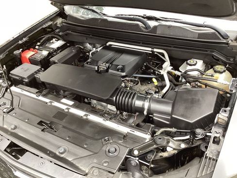 Used 2024 Chevrolet Colorado ZR2 w/ ZR2 Convenience Package III image 20