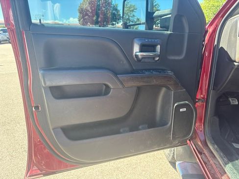 Used 2019 GMC Sierra 3500 Denali w/ Duramax Plus Package AWD/4WD image 11
