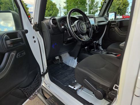 Used 2016 Jeep Wrangler Unlimited Sport w/ Quick Order Package 24S AWD/4WD image 10