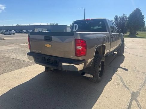 Used 2012 Chevrolet Silverado 2500 LT w/ Interior Plus Package AWD/4WD image 8