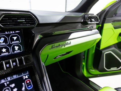 Used 2022 Lamborghini Urus image 44