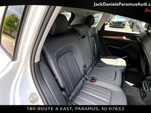 Used 2022 Audi Q5 2.0T Premium Plus w/ Premium Plus Package AWD/4WD image 19