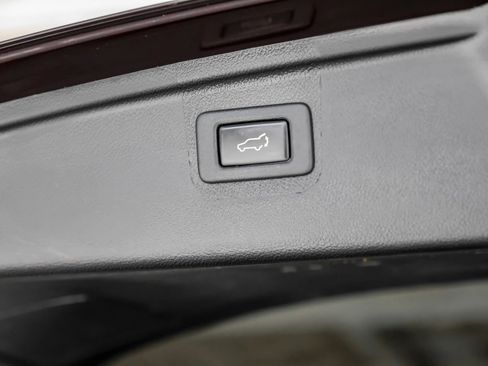 Used 2017 Subaru Outback 2.5i Touring AWD/4WD image 48