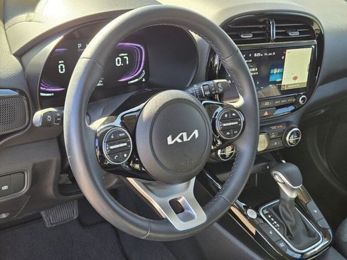 Certified 2025 Kia Soul EX FWD image 19