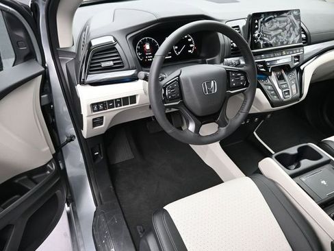 New 2026 Honda Odyssey Elite image 13