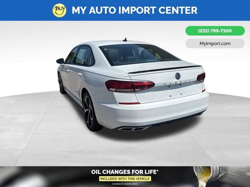 Used 2020 Volkswagen Passat 2.0T R-Line FWD image 5
