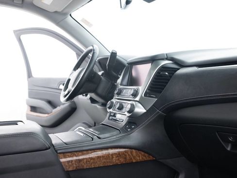 Used 2016 Chevrolet Suburban LTZ image 31