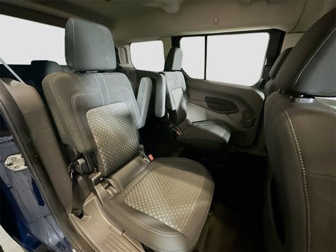Used 2019 Ford Transit Connect XLT image 24
