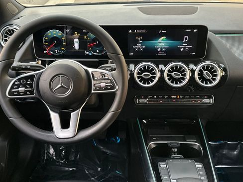 Used 2021 Mercedes-Benz GLA 250 4MATIC image 28