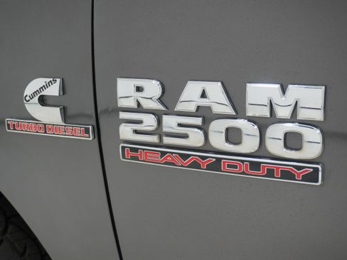 Used 2014 RAM 2500 Tradesman w/ Chrome Appearance Group RWD image 6