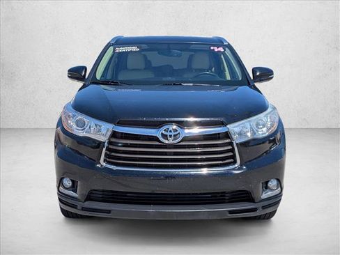 Used 2014 Toyota Highlander Limited FWD image 2