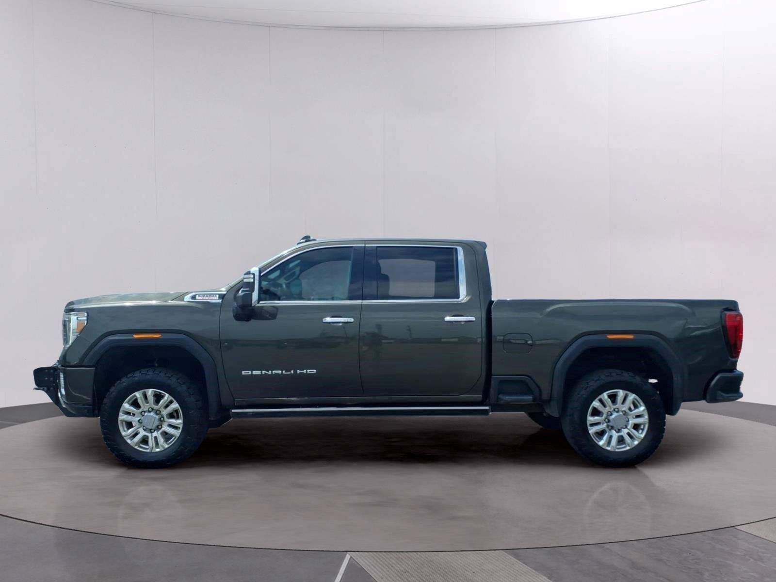 Used 2022 GMC Sierra 2500 Denali w/ Denali Ultimate Package AWD/4WD image 2
