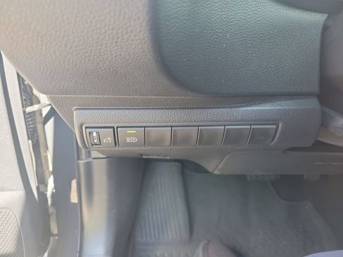 Used 2025 Toyota Corolla LE FWD image 24