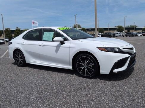Certified 2023 Toyota Camry SE FWD image 2