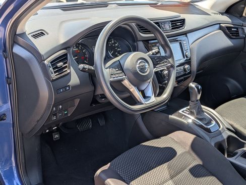 Used 2020 Nissan Rogue Sport S image 13