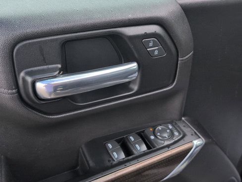 Used 2021 Chevrolet Silverado 1500 RST w/ Rally Edition AWD/4WD image 18