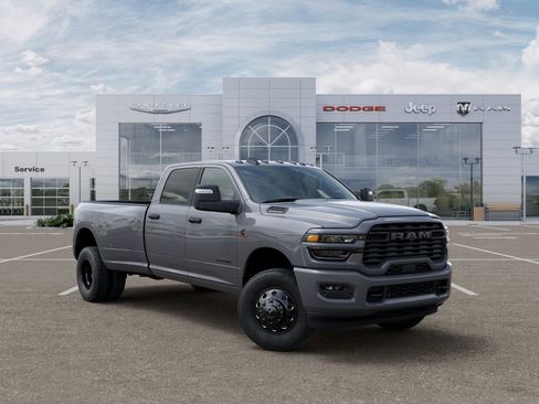 New 2026 RAM 3500 Big Horn AWD/4WD image 5