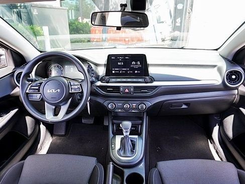 Used 2023 Kia Forte LXS FWD image 17