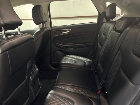 Used 2023 Ford Edge Titanium image 12